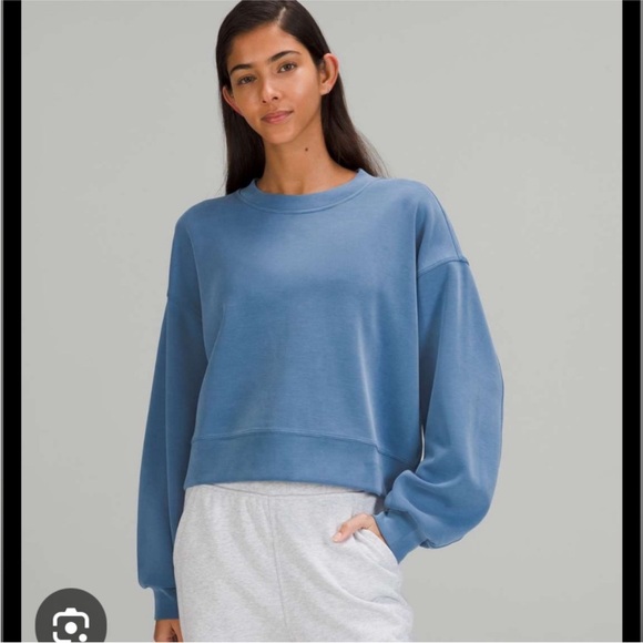 lululemon athletica Sweaters - Lululemon Crew Neck